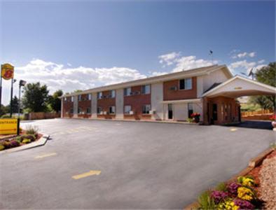 Super 8 By Wyndham Colorado Springs/Chestnut Street Motel Exterior photo